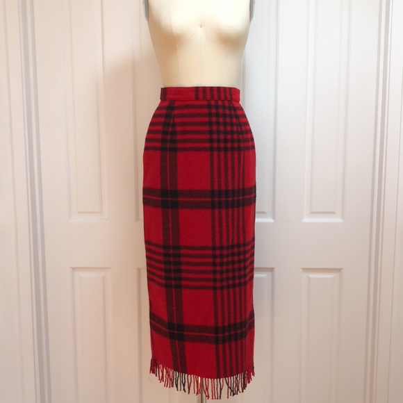 *SOLD* Vintage Woolrich Red Plaid Long Maxi Wool Skirt - 4 - Picture 3 of 9